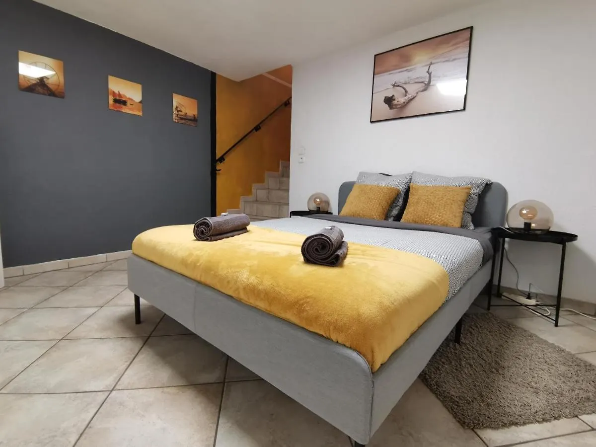 Yellow Dream Corner Gex